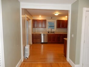 12 Melcher Ct in Westbrook, ME - Foto de edificio - Building Photo