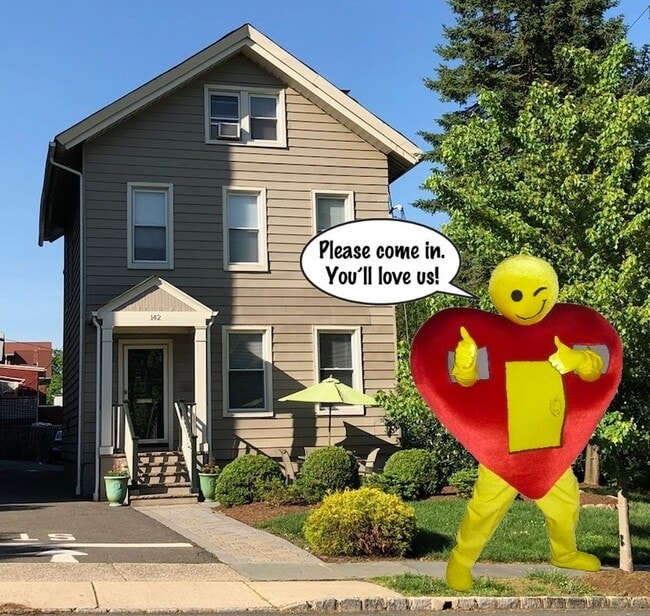 property at 142 Walnut St