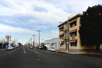 Marina Pointe in San Pedro, CA - Foto de edificio - Building Photo