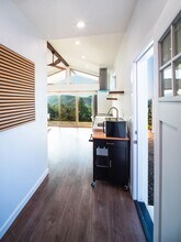 2181 Hillsbury Rd in Westlake Village, CA - Building Photo - Building Photo