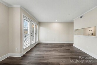 300 S Cedar St in Charlotte, NC - Building Photo - Building Photo