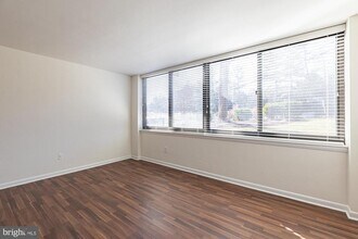 600 Roosevelt Blvd in Falls Church, VA - Building Photo - Building Photo