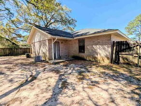 912 Rentz Ave in Pensacola, FL - Building Photo - Building Photo
