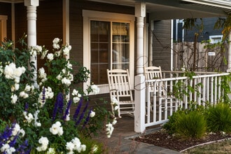 836 Coiner Ct in Los Alamos, CA - Building Photo - Building Photo