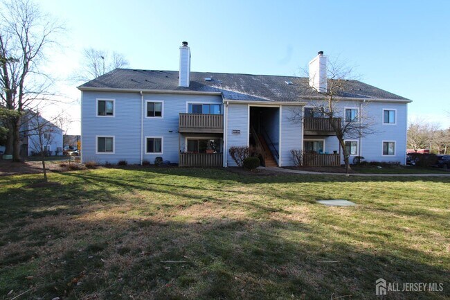2202 Aspen Dr in Plainsboro, NJ - Building Photo - Building Photo