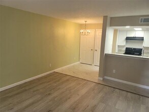 4616 Country Creek Dr in Dallas, TX - Building Photo - Building Photo