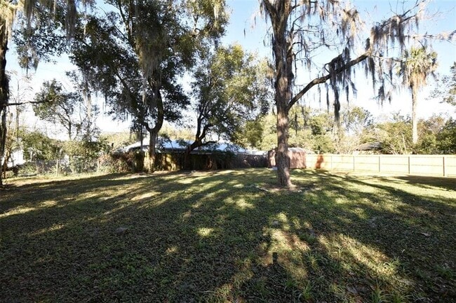 1015 Martin St in DeLand, FL - Building Photo - Building Photo