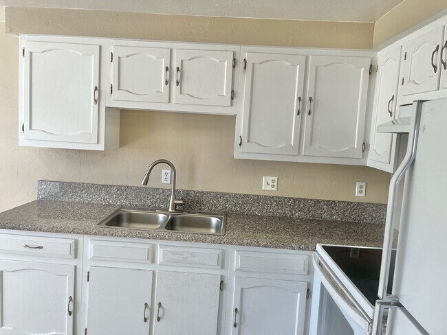 326 W 350 N in Vernal, UT - Building Photo - Building Photo