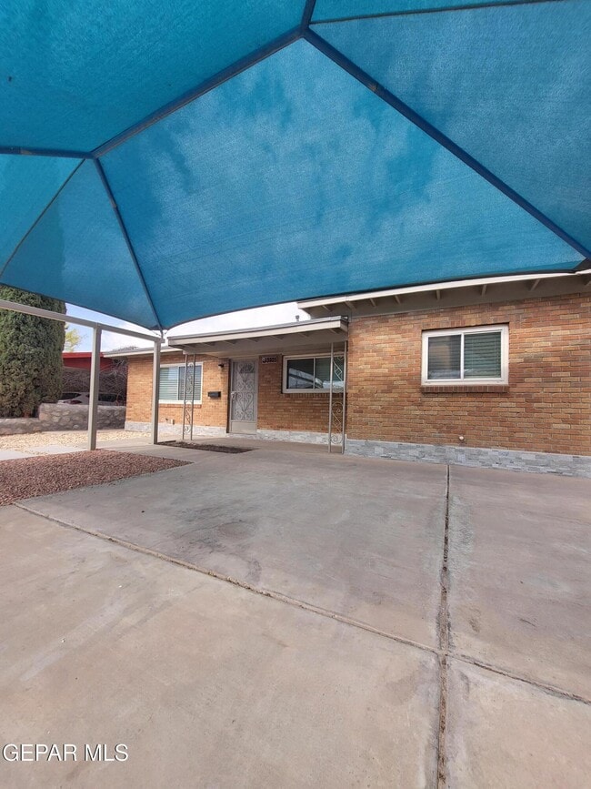 3405 Hixson Street in El Paso, TX - Building Photo - Building Photo