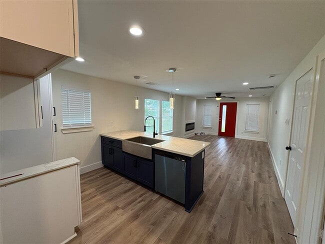 2115 Chew St in Houston, TX - Building Photo - Building Photo
