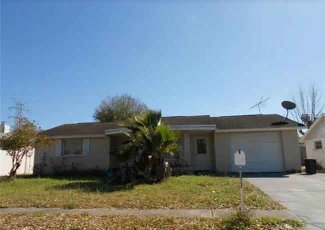 property at 5912 Della Dr