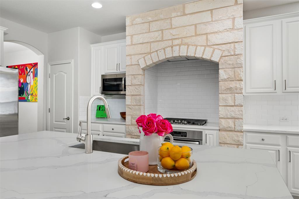 100 Arrowhead Trail in Cedar Park, TX - Building Photo