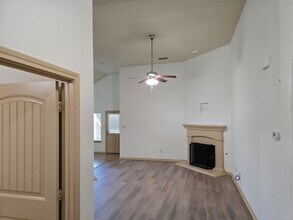 10444 Merced Lake Rd in Fort Worth, TX - Building Photo - Building Photo