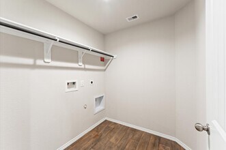 919 Bright Lotus Ln in Arcola, TX - Building Photo - Building Photo