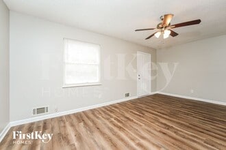 123 Scarsdale Dr in Riverdale, GA - Building Photo - Building Photo