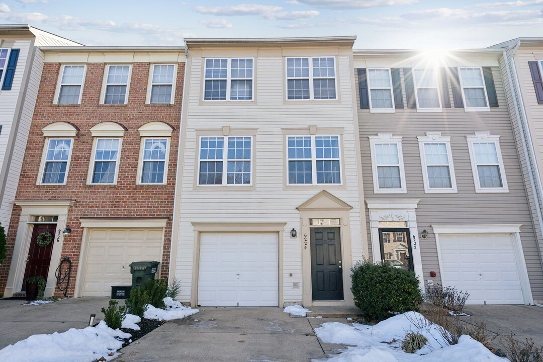 4773 Farndon Ct in Fairfax, VA - Building Photo