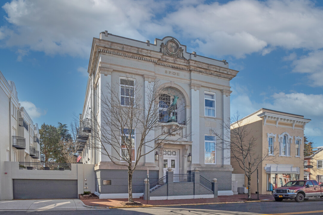 Prince Street Club in Alexandria, VA - Building Photo