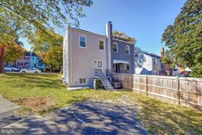 850 51st St SE in Washington, DC - Foto de edificio - Building Photo