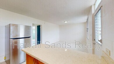 39 Hi?aloa St in Honolulu, HI - Building Photo - Building Photo