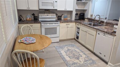 704 NE 2nd Ave in Crystal River, FL - Building Photo - Building Photo