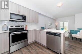 290 Liberty St N in Clarington, ON - Building Photo - Building Photo
