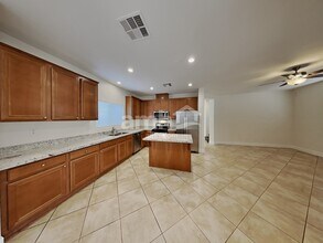 11754 Russet Ridge Ct in Las Vegas, NV - Foto de edificio - Building Photo