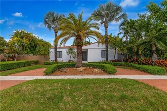 6731 SW 33rd St in Miami, FL - Building Photo - Building Photo
