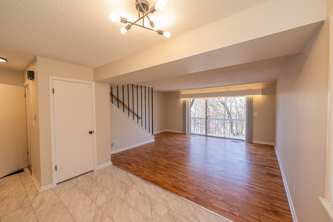 217 Fletcher Ave in Fayetteville, AR - Building Photo