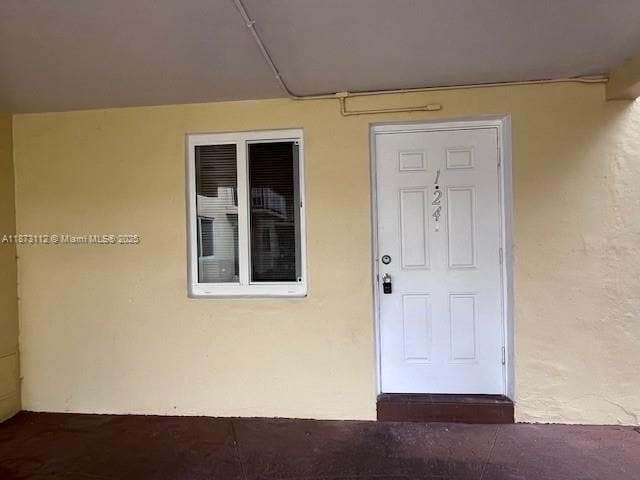 505 NW 177th St in Miami Gardens, FL - Foto de edificio - Building Photo