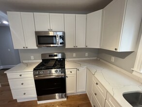 366 Highland Ave, Unit 1 in Somerville, MA - Building Photo - Building Photo