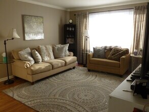 716 N Deer Run Dr in Palatine, IL - Building Photo - Building Photo