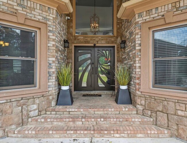 property at 4020 W Stubbs Rd