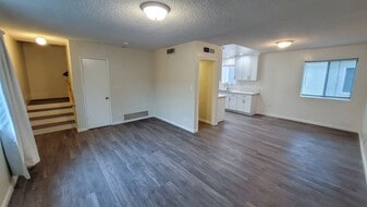 4821 Oak St in Pico Rivera, CA - Building Photo