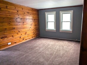 1043 Chestnut St in Muskegon, MI - Building Photo - Building Photo