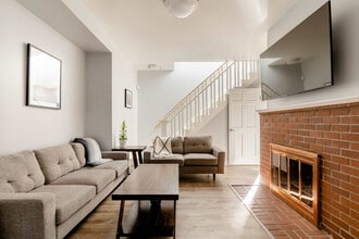 4004 SE Division St in Portland, OR - Foto de edificio - Building Photo