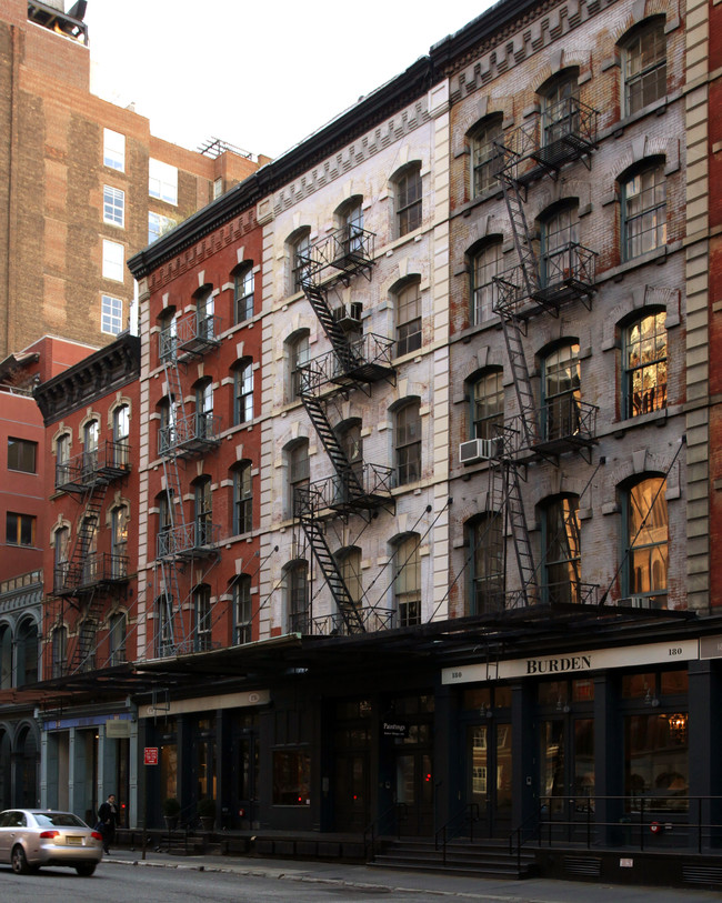 178 Duane St in New York, NY - Foto de edificio - Building Photo