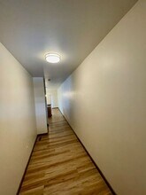 1307 Bunson Ln in Belgrade, MT - Foto de edificio - Building Photo