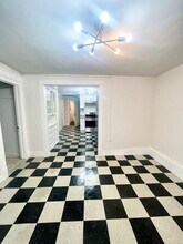 2512 S Trumbull Ave in Chicago, IL - Foto de edificio - Building Photo