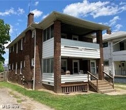 property at 116 Hilton Ave