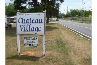 Chateau Village in Milledgeville, GA - Building Photo - Building Photo