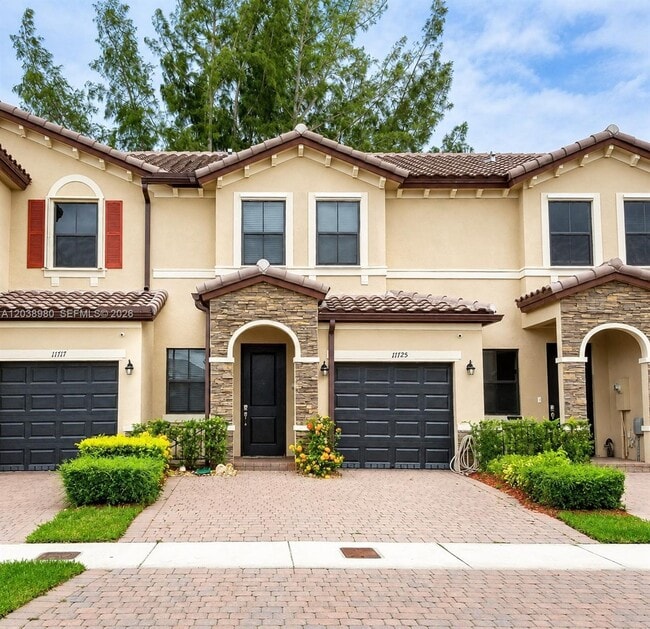 property at 11725 SW 150th Pl