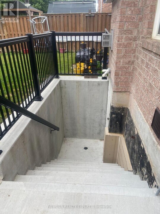 162 Luella Crescent in Brampton, ON - Building Photo