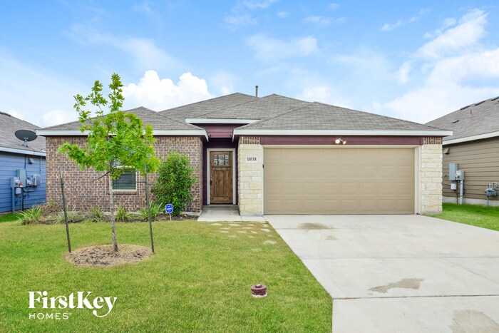 10518 Rosalina Lp in Converse, TX - Building Photo
