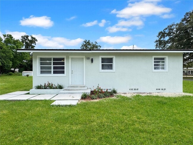 property at 525 S Seminole Ave
