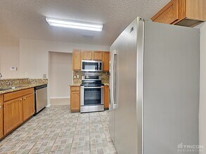 7944 Cherry Blossom Dr S in Jacksonville, FL - Building Photo - Building Photo