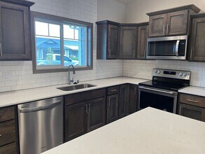 6322-6324 Absaloka Ln in Billings, MT - Building Photo - Building Photo