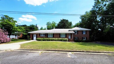 1934 Green St in Dublin, GA - Foto de edificio - Building Photo