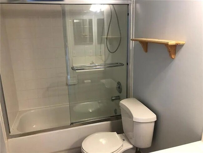property at 4050 Eastridge Dr