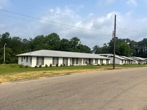 Magnolia Square in Mccomb, MS - Building Photo - Building Photo