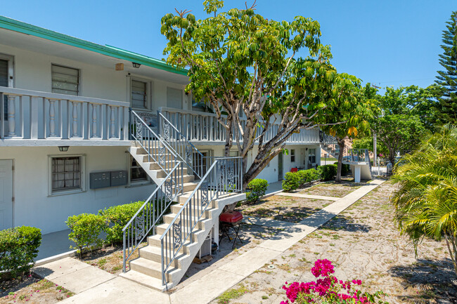 410 S C ST in Lake Worth Beach, FL - Building Photo - Building Photo